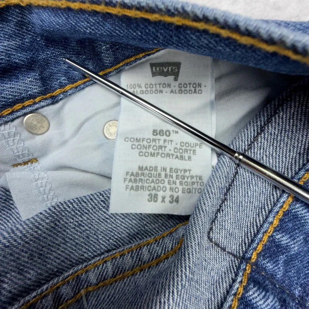 Vintage Levis 560 Loose Fit Tapered Leg Jeans Mens 36x34 Blue Denim NWT NOS